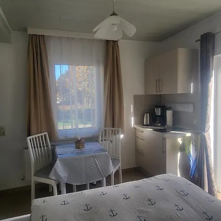 Doppelzimmer Kleine Moewe Mit Terrasse, Parkplatz & Wlan, 300m Bis Zum