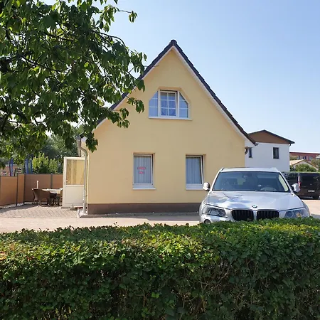 Apartment Doppelzimmer Kleine Moewe Kuehlungsborn