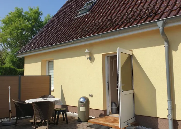 Doppelzimmer Kleine Moewe Mit Terrasse, Parkplatz & Wlan, 300m Bis Zum * Ostseebad Kühlungsborn